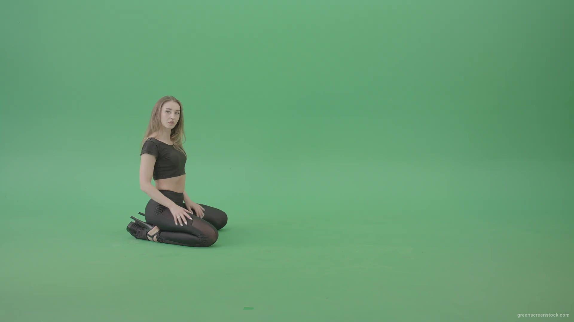 Sexy-Dancing-Girl-showing-Exotic-erotic-dance-isolated-on-green-screen-4K-Video-Footage-1920_001 Green Screen Stock