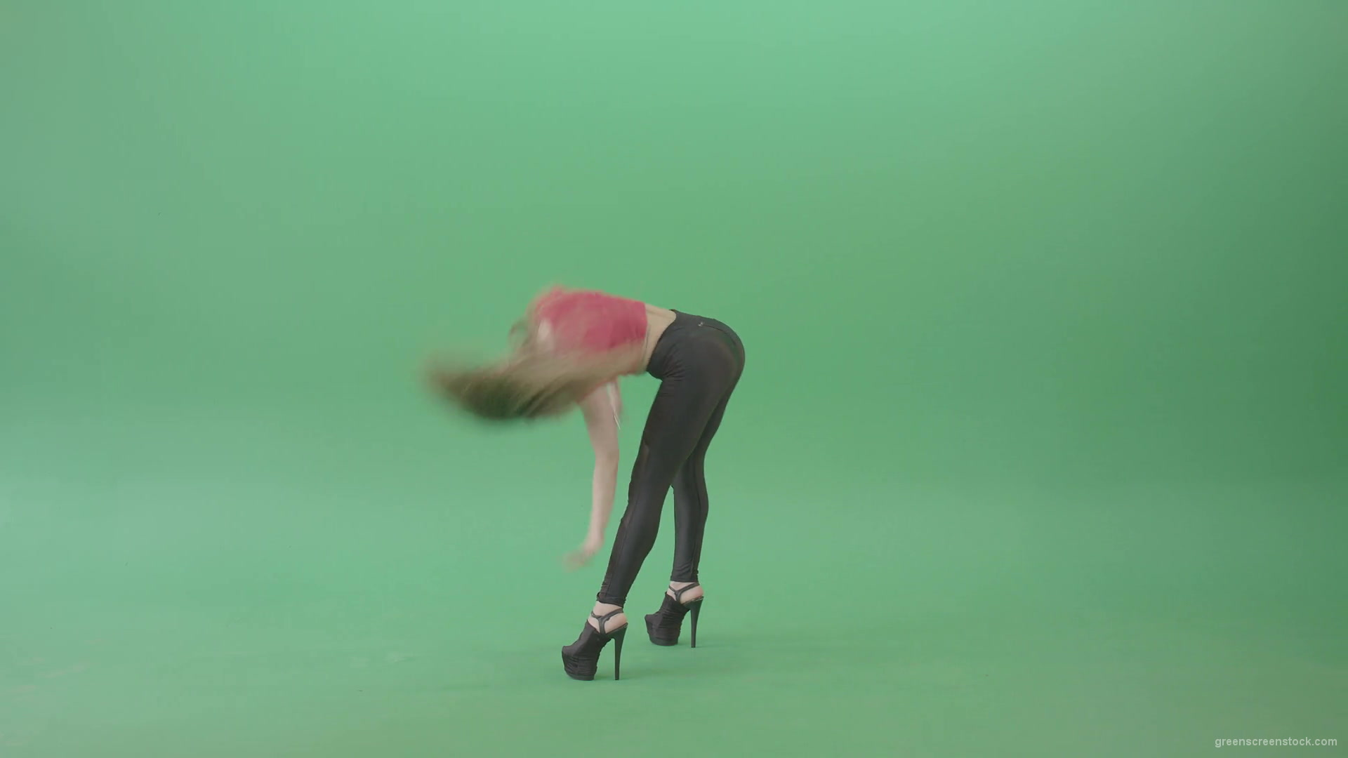 Sexy-posing-girl-showing-buts-and-dancing-on-green-screen-4K-Video-Footage-1920_005 Green Screen Stock