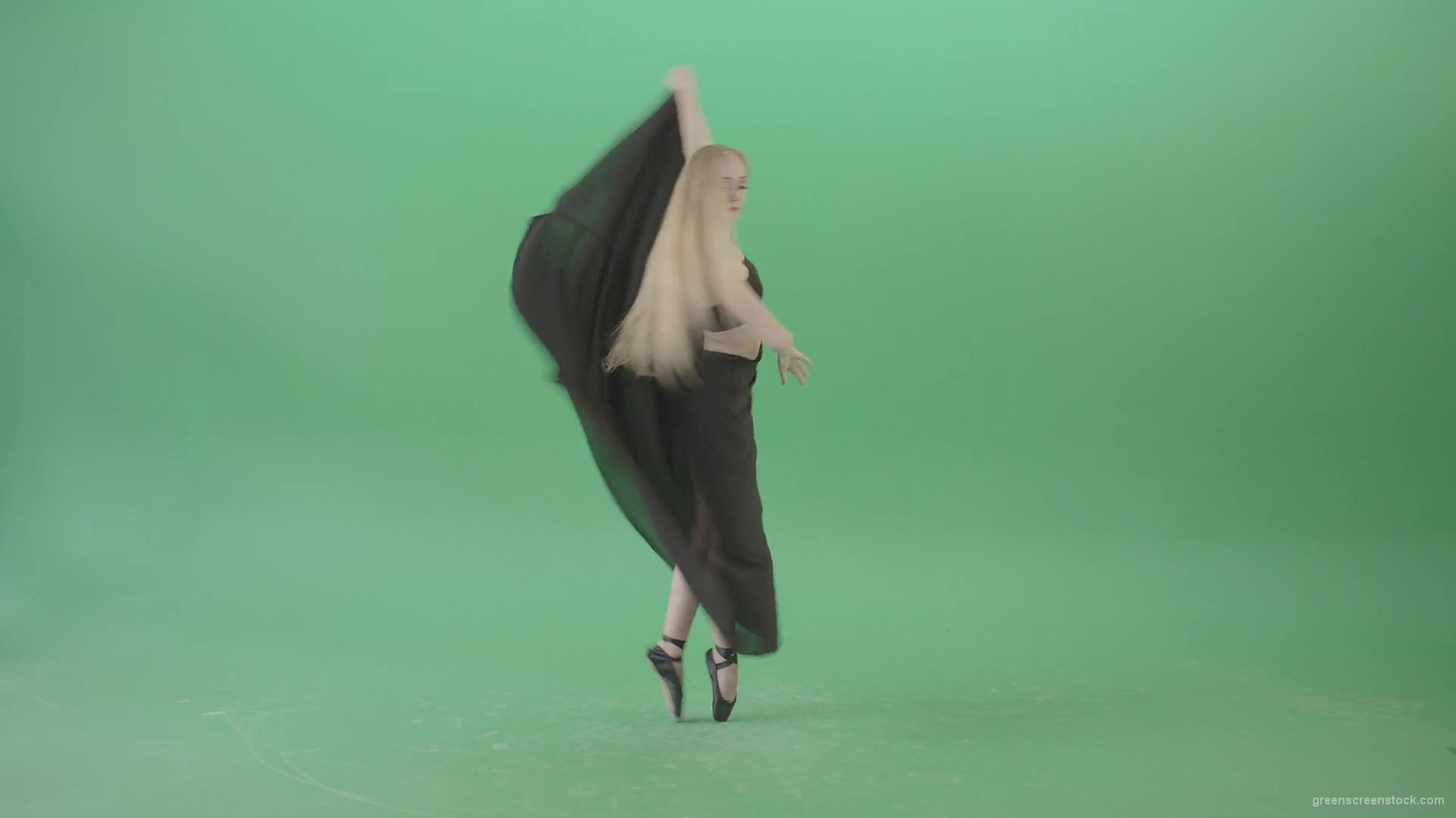 Spinning-isolated-on-green-screen-ballet-young-woman-ballerin-in-black-costume-4K-Video-Footage-1920_008 Green Screen Stock